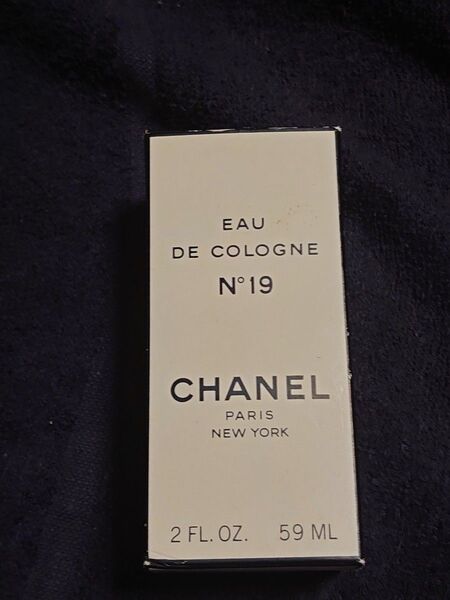 シャネル 香水 CHANEL N°19