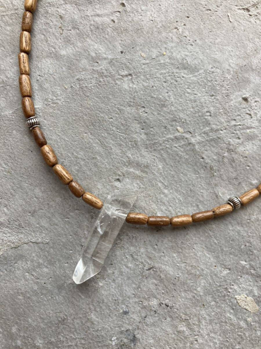 マダガスカル産クリスタル水晶　ウッドビーズネックレス　ポイント水晶　天然石