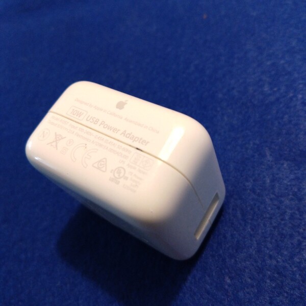 Apple 純正 10w USB アダプター A1357