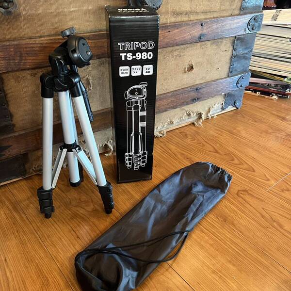 カメラ EV4段 軽量小型 三脚 TRIPOD TS-980 アルミ 収納袋付 カメラ三脚