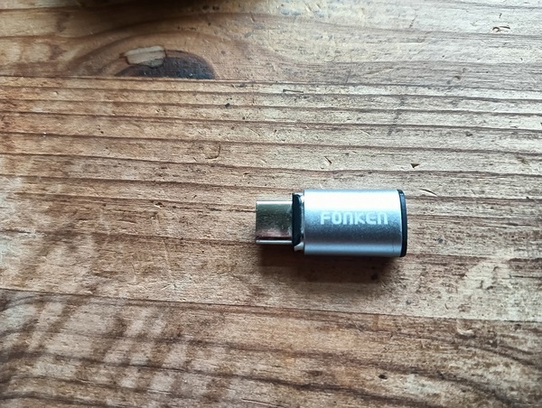 USBアダプター MicroB tp Cマグネット 3A充電 中古品