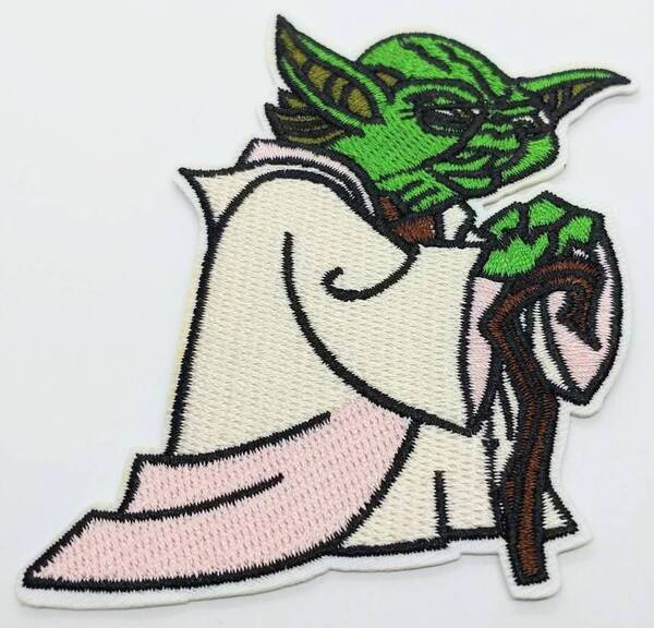 送料無料 スターウォーズ ヨーダ ワッペン アイロン パッチ 刺繍 アップリケ のり付き スマアク