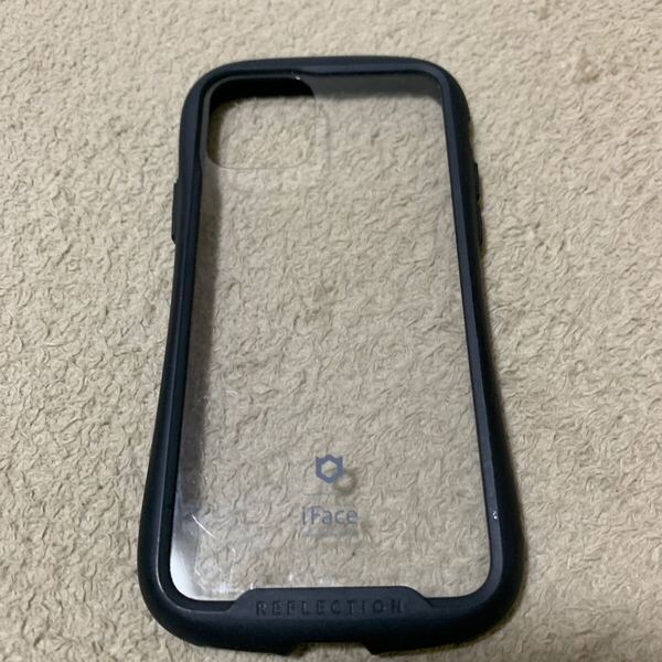 609t2335☆ iFace Reflection iPhone 11 ケース クリア 強化ガラス (ブラック)