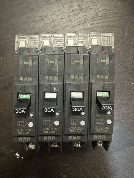 PGX52 2P 30A F30 4個セット