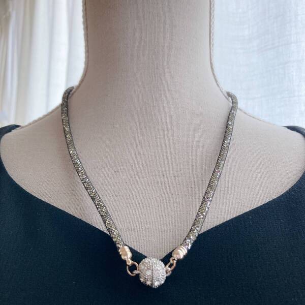 ネックレス メッシュチェーン ラインストーンマグネットボール レア ショート キラキラ 軽量☆Vintage jewelry accessoriesk0867