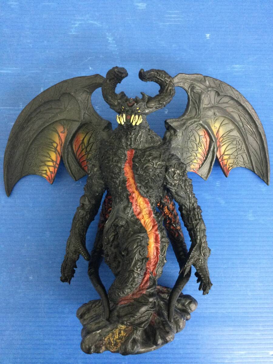 Yahoo!オークション -「ウルトラ怪獣 ソフビ (ギガキマイラ