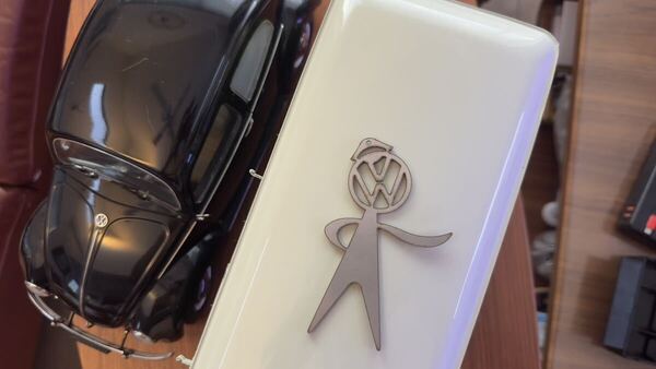 空冷vwフォルクスワーゲンMrバブルヘッド ナンバー キーホルダー1 ビートルタイプ2バスタイプ3カルマンギア フレーム新品