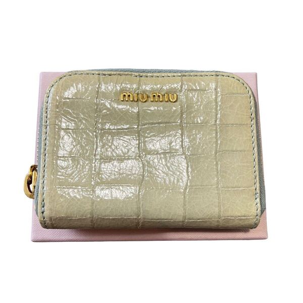 新品未使用品 MIU MIU 型押し エナメル ラウンドジップ コインケース ミュウミュウ 財布 ラウンドファスナー wallet 小銭入れ マテラッセ