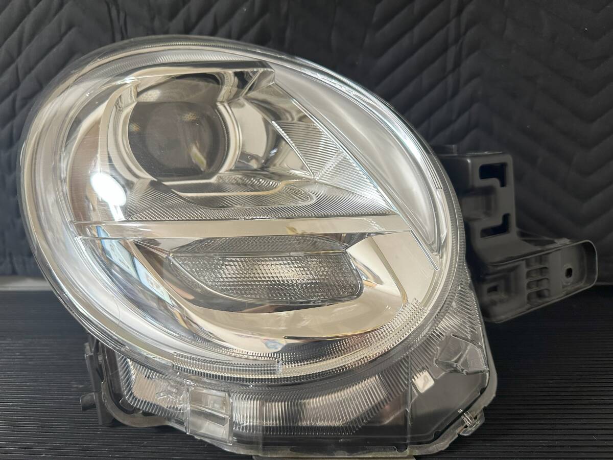 ダイハツ純正 CAST キャスト LA250S LA260S 右ヘッドライト L