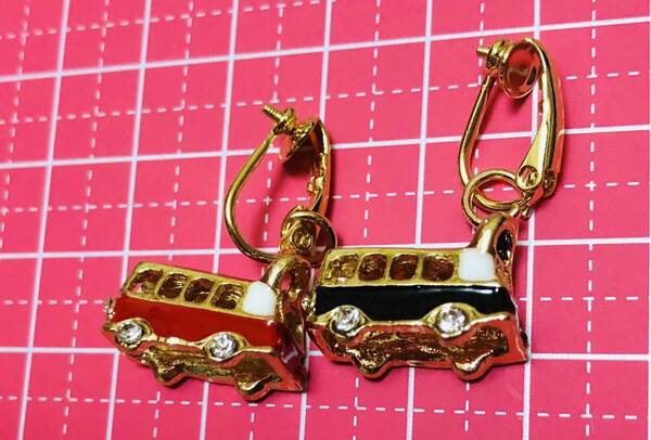 イヤリング アシメントリー 車 バス アクセサリー フォルクスワーゲン
