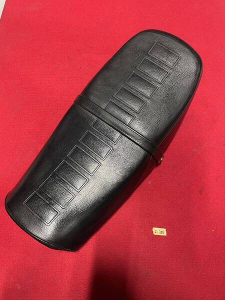 【S-355】 RZ250 RZ350 純正 シート検) シートロック 付き