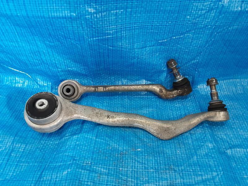 BMW 純正 BMW1 《 1A16 》 右フロントロアアーム P30700-24004413