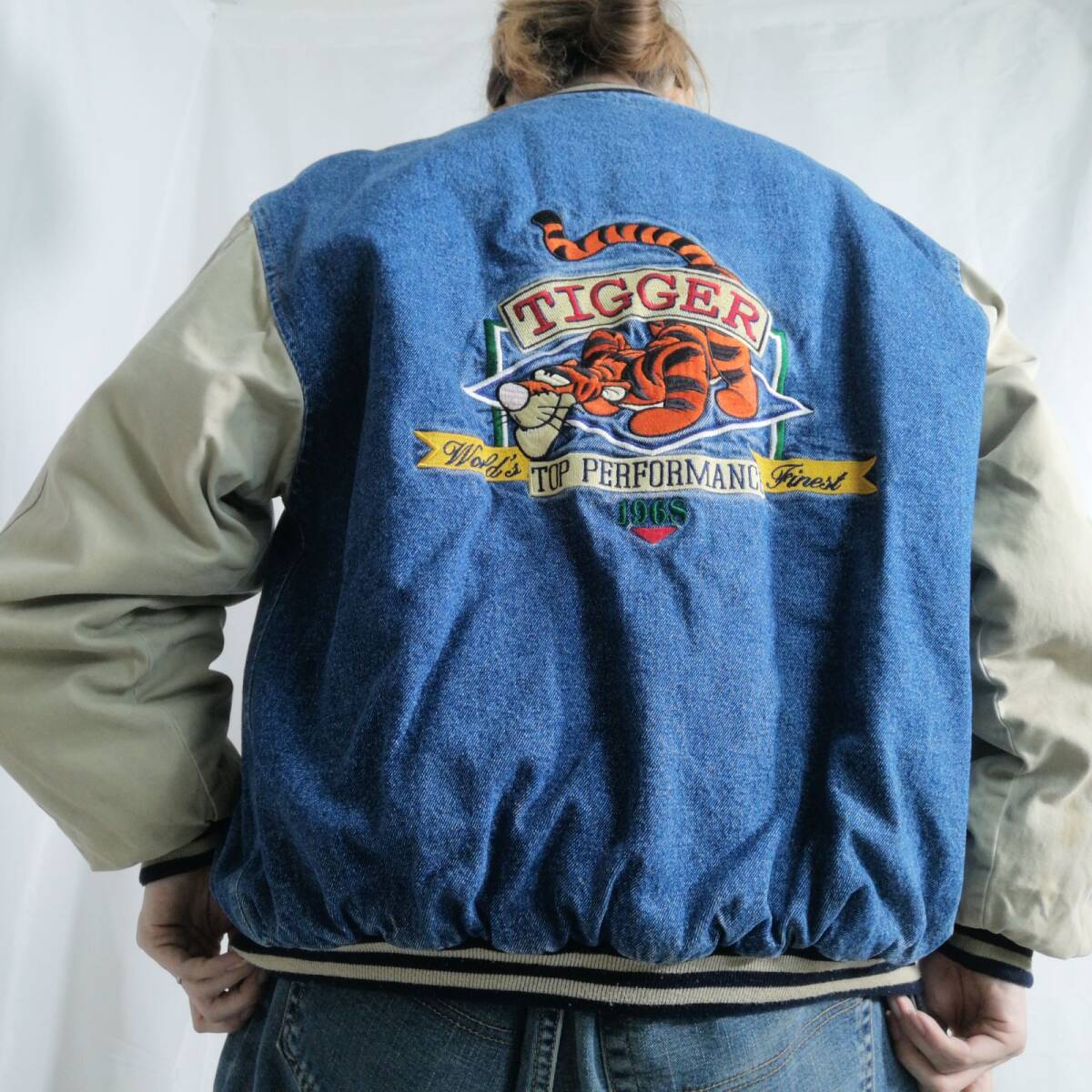 XXL】ディズニー ティガースタジャン 刺繍 スタジアムジャケット