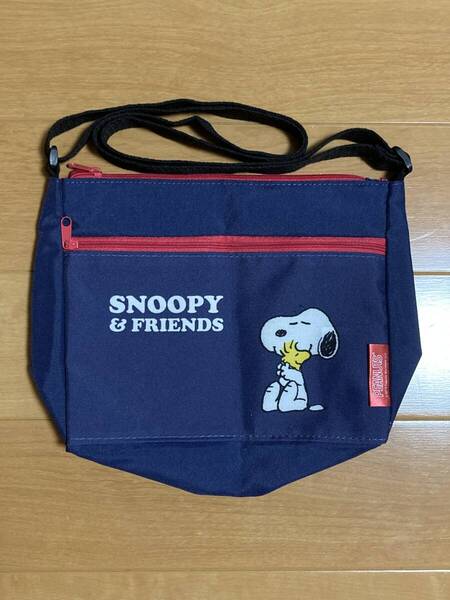 美品!スヌーピー SNOOPY ショルダーバッグ カバン 肩掛けカバン 肩掛けバッグ