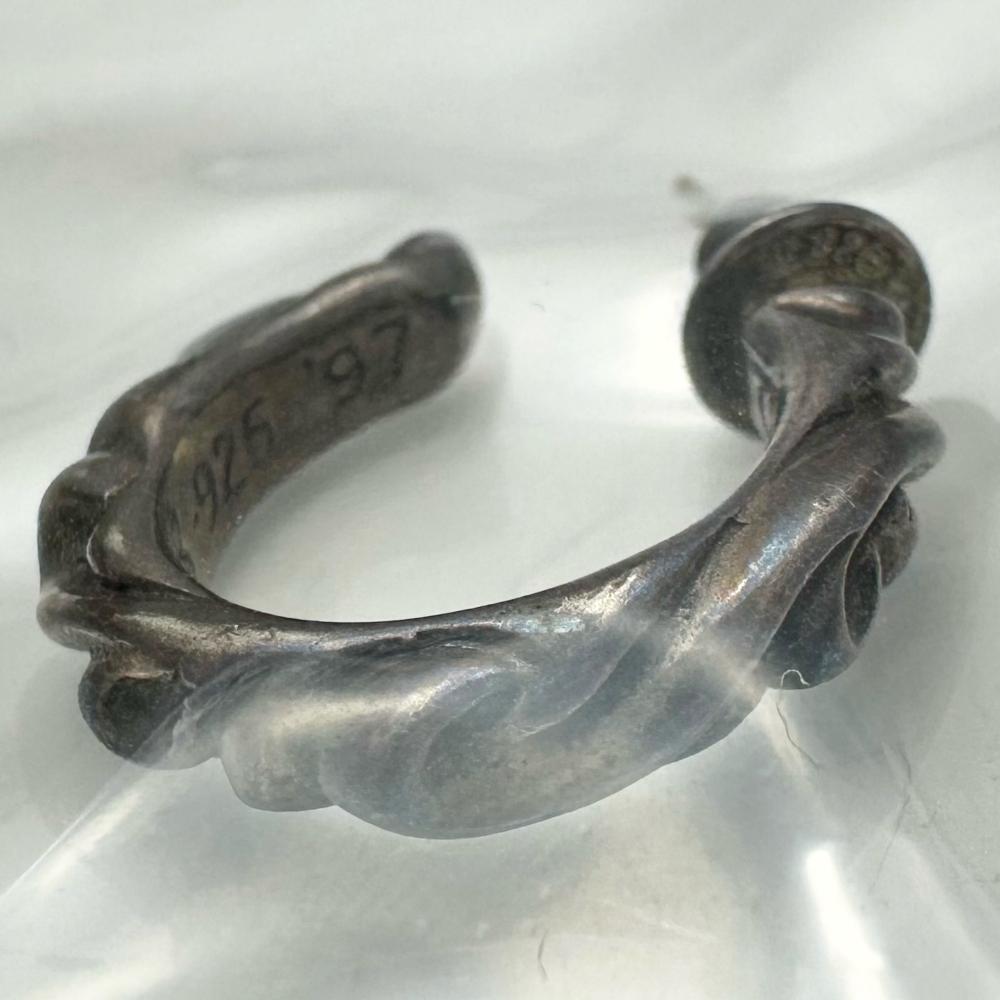 クロムハーツ CHROME HEARTS フープ スクロール ピアス シルバー クロムハーツスクロールフープイヤリング（ピアス）|クロム