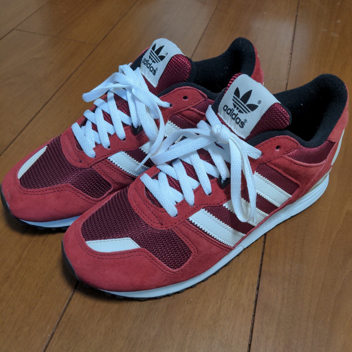 Yahoo!オークション -「アディダス zx 700 スニーカー」の落札 Yahoo!オークション -「アディダス zx 700 スニーカー」の落札