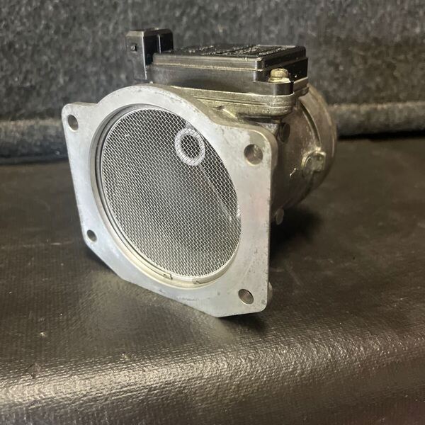 アウディ VW A4 A6 ゴルフ 3 2.0 ガソリン エアフローメーター 037906461B 純正 VW 部品