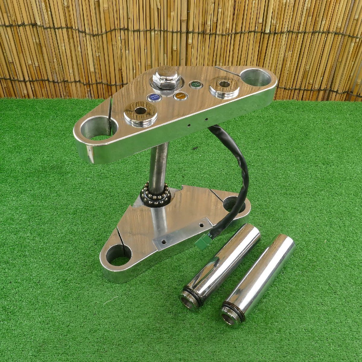 ホンダ スティード400 純正ステム(トリプルツリー)中古 ホンダ スティード400 純正ステム(トリプルツリー)中古