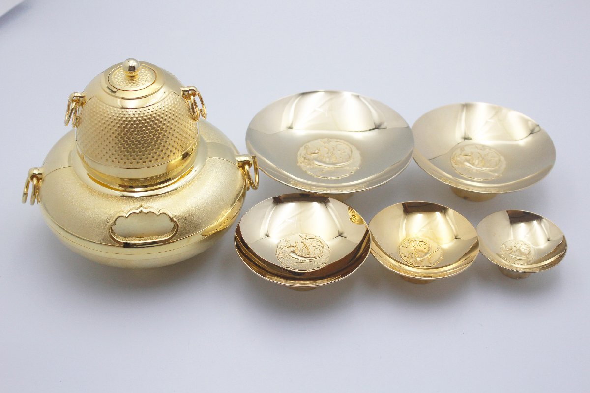 Yahoo!オークション -「天皇 金杯」(金属工芸) (工芸品)の落札 Yahoo!オークション -「天皇 金杯」(金属工芸) (工芸品)の落札