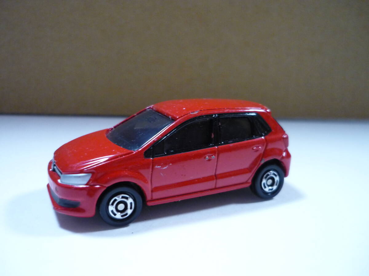 ミニチャンプス VW ポロ 1975 1/43 ミニカー POLO