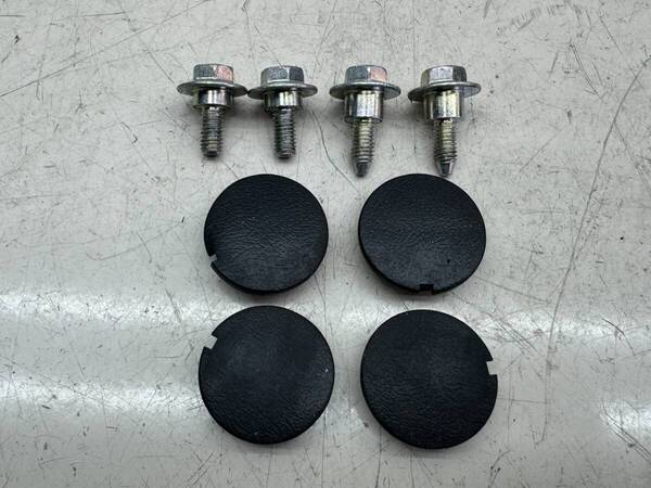 71■SEJ4J シグナス グリファス 事故車低走行■ステップ取付ボルト メクラカバー■検 SEG6J N-MAX125■