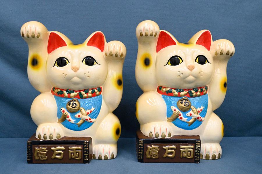 Yahoo!オークション -「両手招き猫」の落札相場・落札価格 Yahoo!オークション -「両手招き猫」の落札相場・落札価格