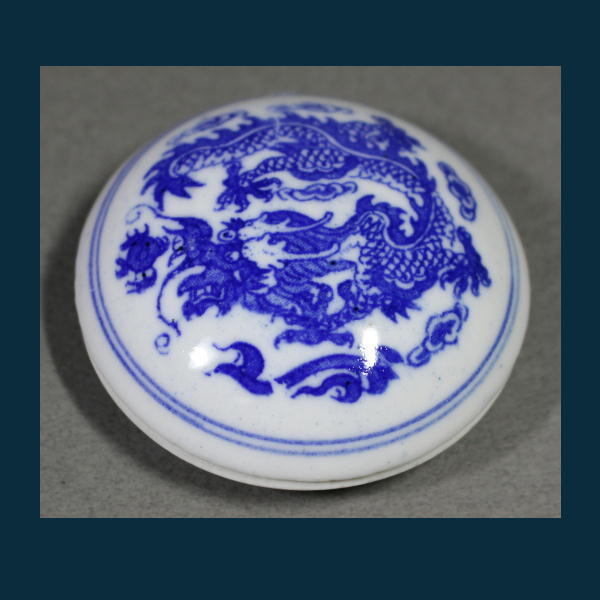 Amazon.co.jp: 中国製 皿 龍紋 飾り皿 骨董品 古玩 : ホーム