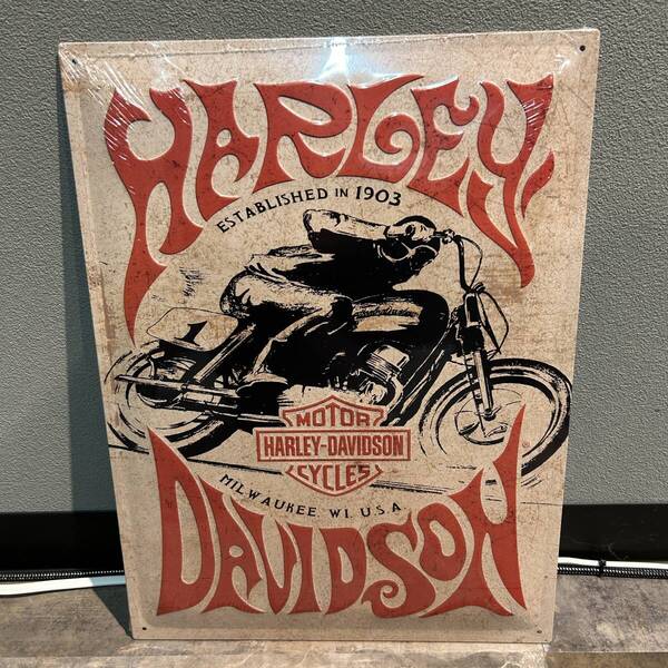 新品未使用 Harley-Davidson 1970s レーサーティンサイン HDL-15564 純正 ハーレーダビッドソン 送料無料 ガレージ インテリア