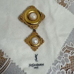 美品★ Yves Saint Laurent イヴサンローラン いヴィンテージ ブローチ ゴールド スイング 大ぶり ゴールドアクセサリー ビンテージ