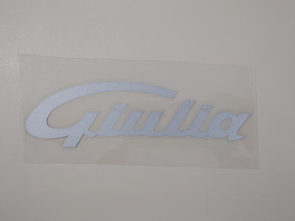 アルファロメオ 新型ジュリア(952)向け 筆記体「Giulia」GTA/m 純正デザインタイプ 切抜き文字 リアエンブレムステッカー 色:銀