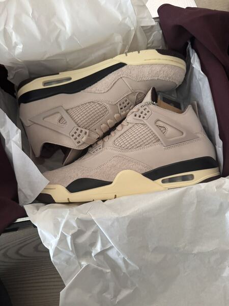 A Ma Maniere Nike Women's Air Jordan 4