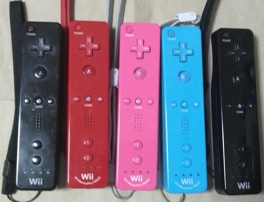 今話題のアイテムを Yahoo!オークション -「wii 赤」の落札相場 リモコンプラス アクセサリ、周辺機器