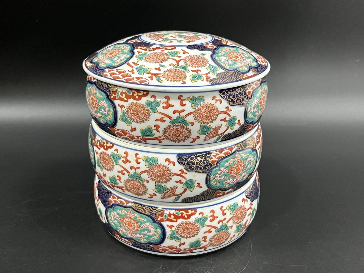 骨董品 伊万里 三段重 重箱 磁器 富士 月 鶴 松竹梅