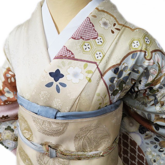 訪問着 着物 未使用 正絹 袷 フォーマル 金駒刺繍 花の図 地模様