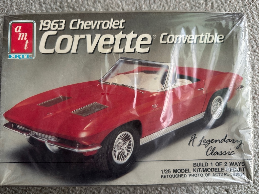 1963 Chevy Corvette Convertible 1/25 AMT Models