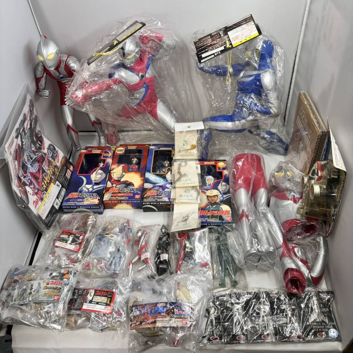 Yahoo!オークション -「生誕30周年記念」(ウルトラマン) (特撮