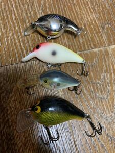 名称不明 バルサ クランクベイト ☆ダイワ メタリックバスハンター ☆ ラパラ ☆ラッキークラフト( クラシカルリーダー )4個セット売り。