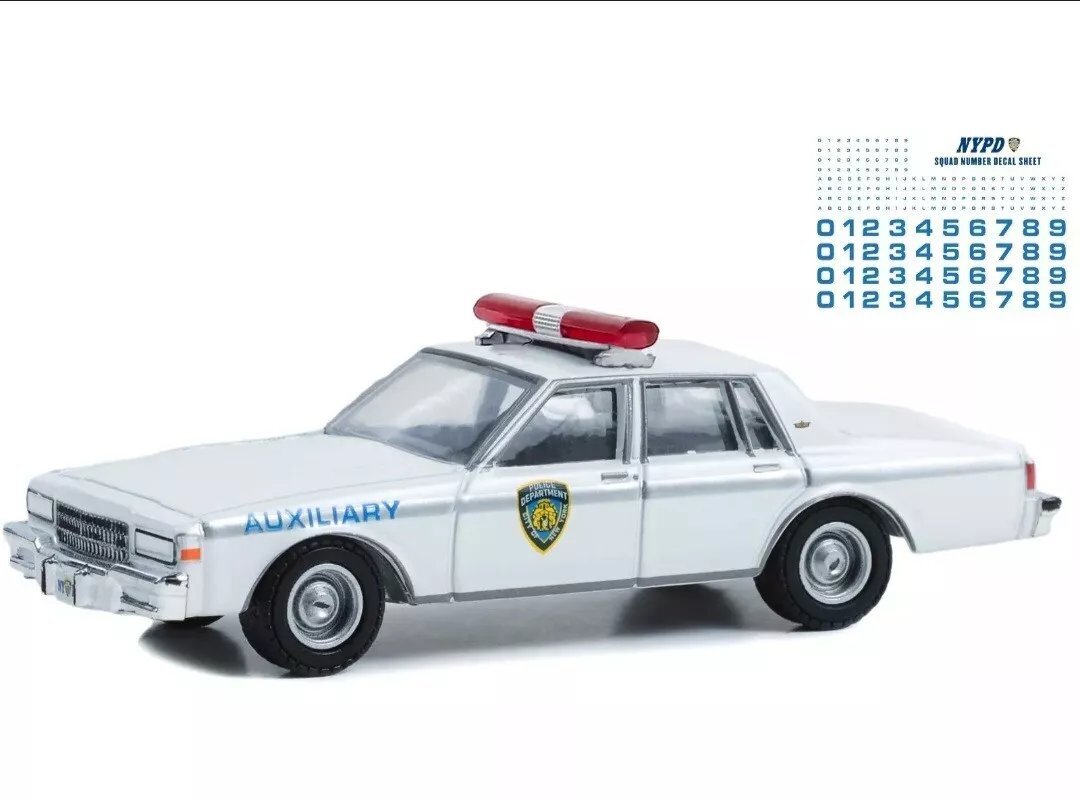 Amazon.co.jp: グリーンライト 1/64 ホット パシュート