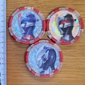 ウルトラマンz ウルトラマンゼット DXゼットライザー対応 ウルトラメダル ビクトリーナイト ヒカリ セット