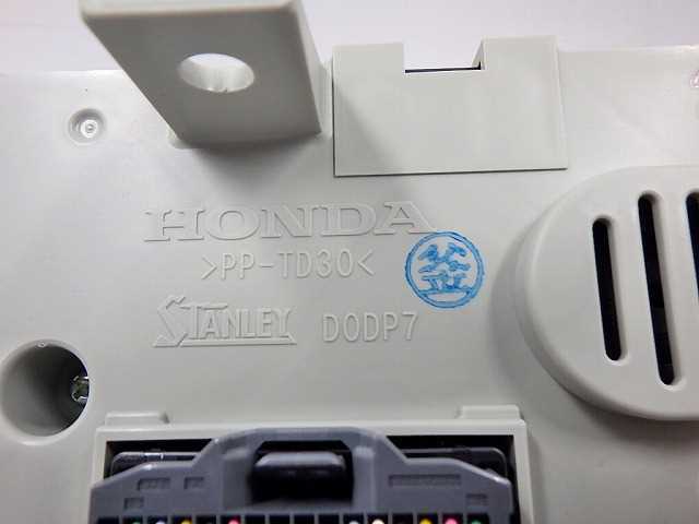 フィット DBA-GK3 エアコンスイッチパネル 79602-T5A-J61 140402 ★送料無料(沖縄・離島は除く)★