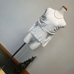 10-6新品 And Couture アンドクチュール ハイネックオープンショルダー半端袖レイヤード風ニットプルオーバーオフホワイト9号M 8,910円