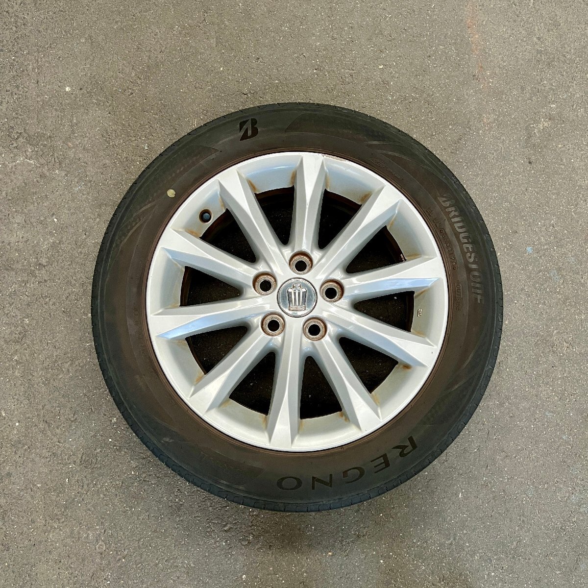 TOYOTA 210系クラウンアスリート ホイールサイズ純正17インチ 7