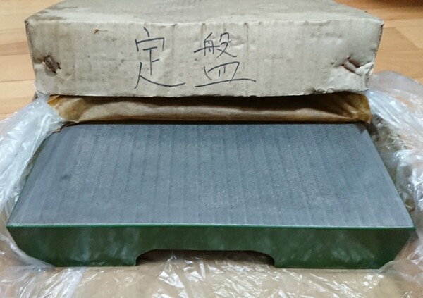 新品!「定盤」新潟精機 (SK) 300x300x60mm 未使用 鋳鉄製 定盤