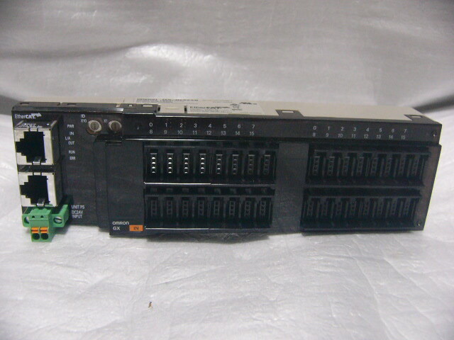 ★未使用に近い★ OMRON GX-ID3228 I/Oターミナル ねじ式2段端子台
