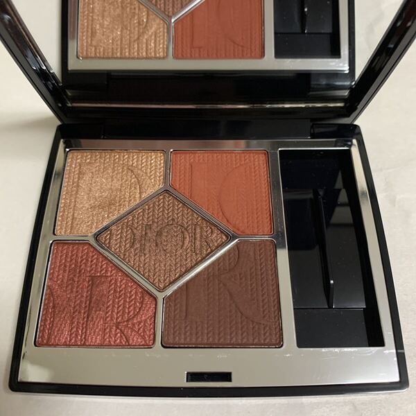 Dior ディオールショウ サンククルールクチュール 683 アイシャドウ