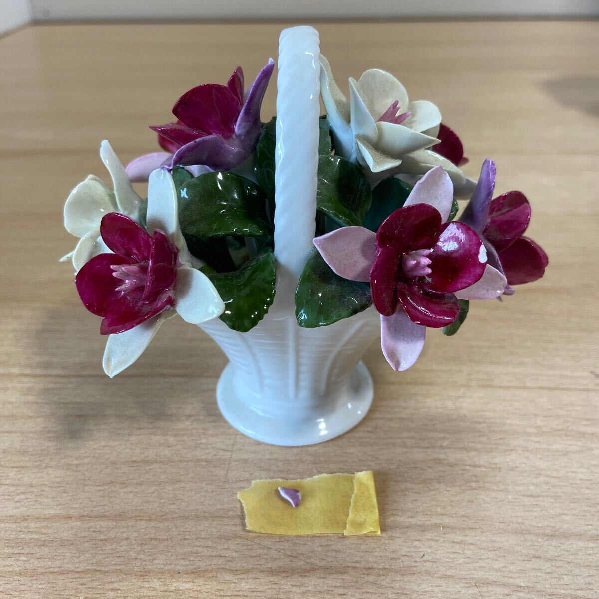 Yahoo!オークション -「エインズレイ 陶花」(洋風) (置物)の落札 Yahoo!オークション -「エインズレイ 陶花」(洋風) (置物)の落札