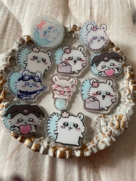 ちいかわモモンガアクリルパーツ4センチ①