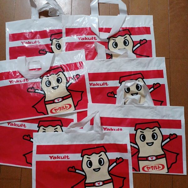 クーポン300円!ヤクルトマン ビニールバック10枚
