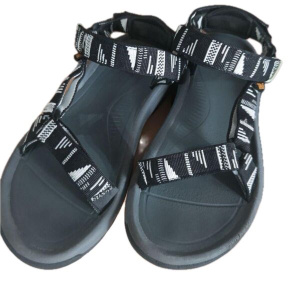 Teva Exclusive Hurricane XLT2 サイズ7