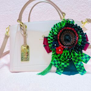 ハンドメイド 痛ロゼットバッグチャーム